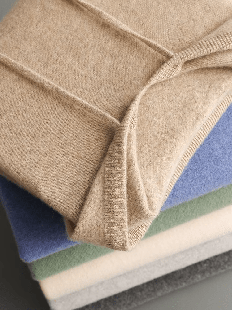 PURE EXTRA - FINE MERINO WOOL LEISURE HOODIE - Derada