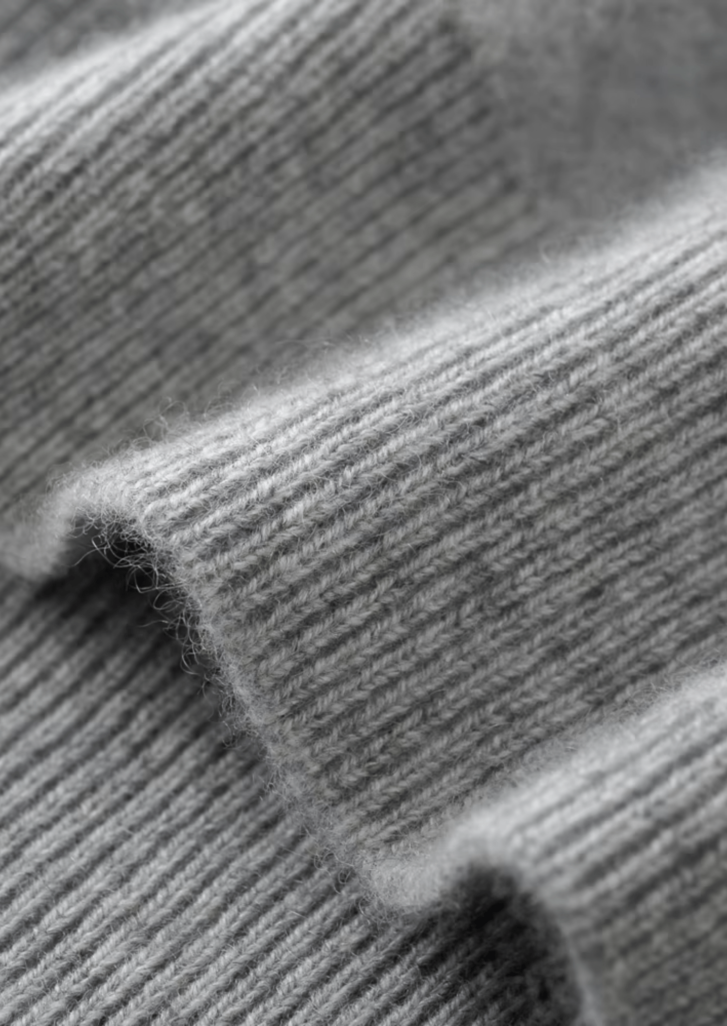 PURE EXTRA - FINE MERINO WOOL V - NECK CARDIGAN - Derada