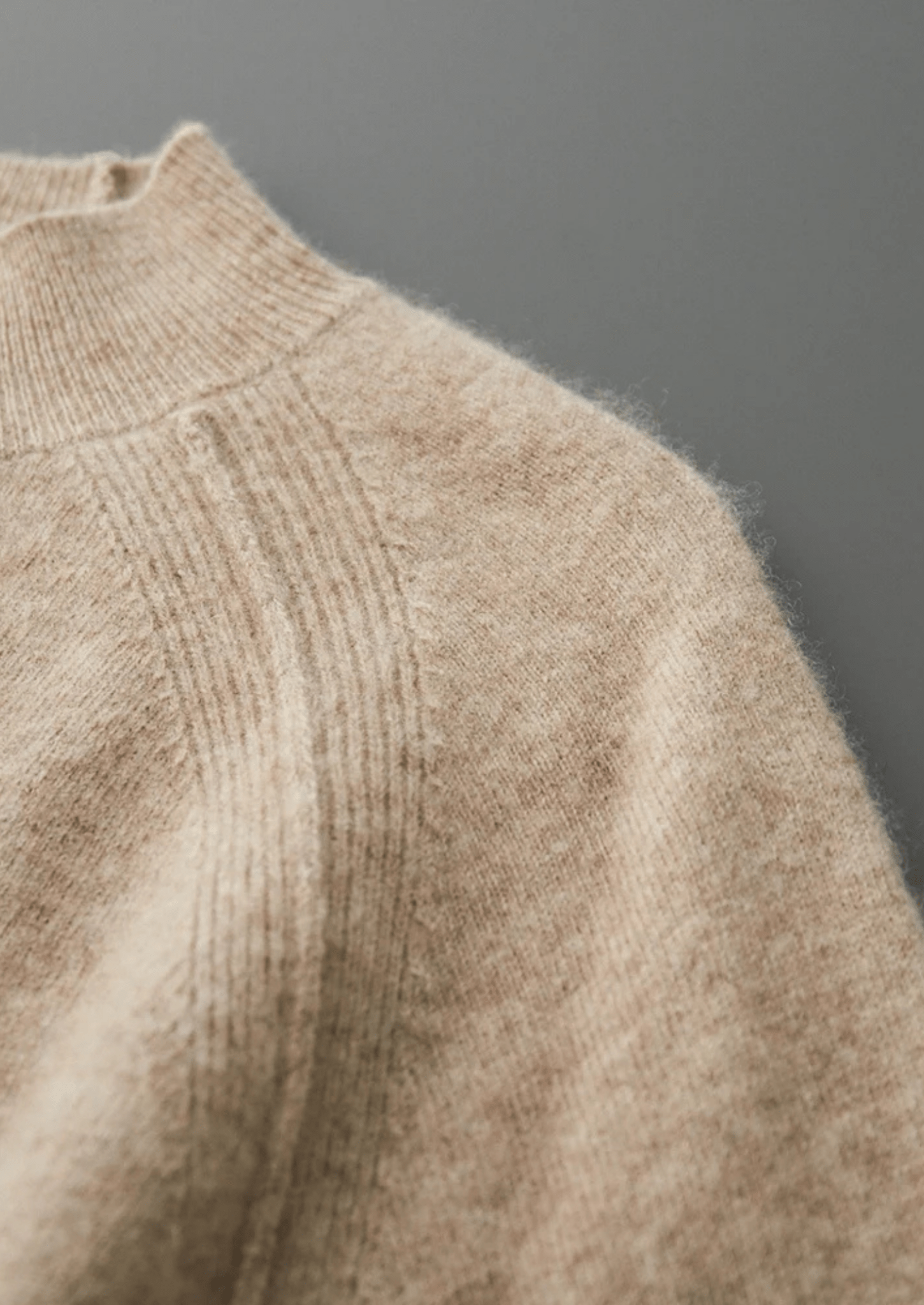 PURE EXTRA - FINE MERINO WOOL RAGLAN MOCKNECK - Derada